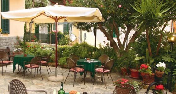 Hotel Villa Bianca Laigueglia Kültér fotó